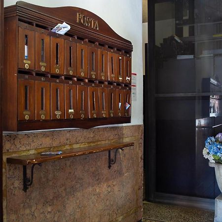 Appartamento Arbe, Zona Isola Milan Bagian luar foto
